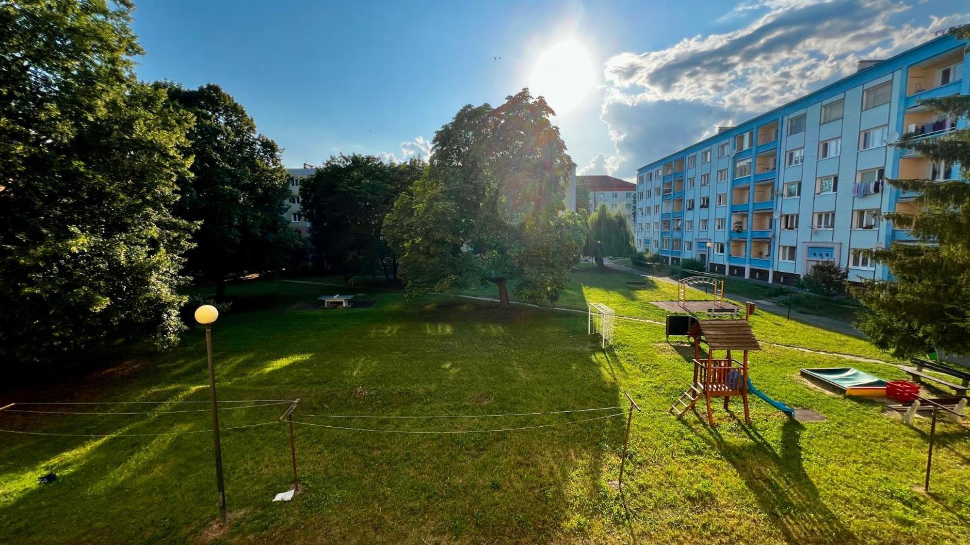 Industrial Apartment I 24Hr Self Check-In I Free Parking & Coffee Banská Bystrica Exteriér fotografie